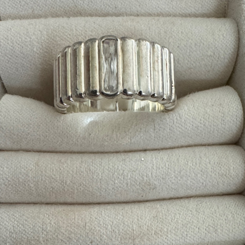 Miranda Frye Elegant Silver Band Ring size 9